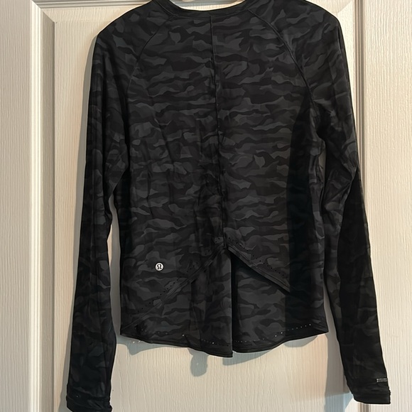 Lululemon Rise and Run Long Sleeve Camo - Picture 3 of 4